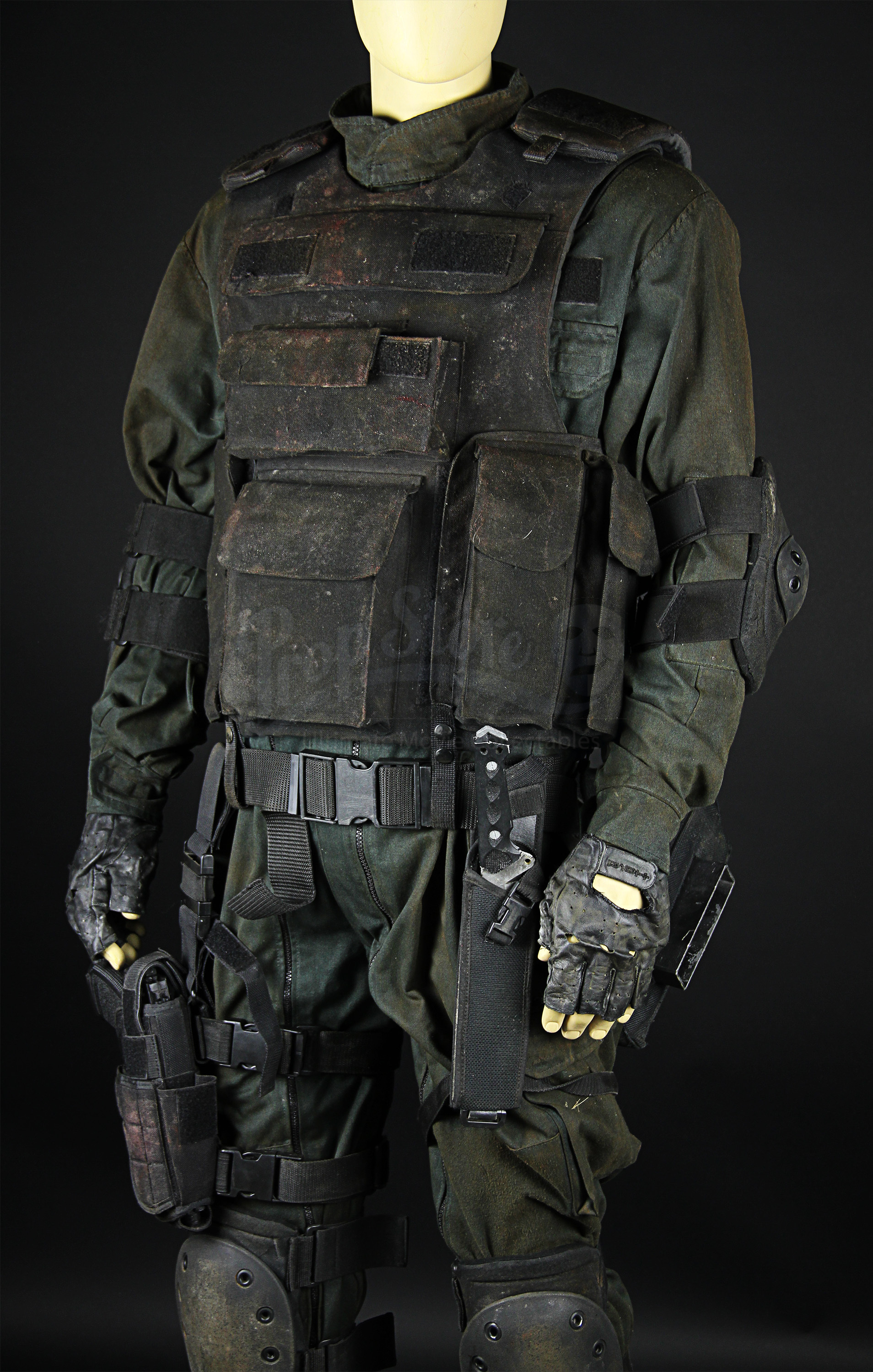 Destroyers (Deobia Oparei) RRTS Costume Prop Store Ultimate Movie