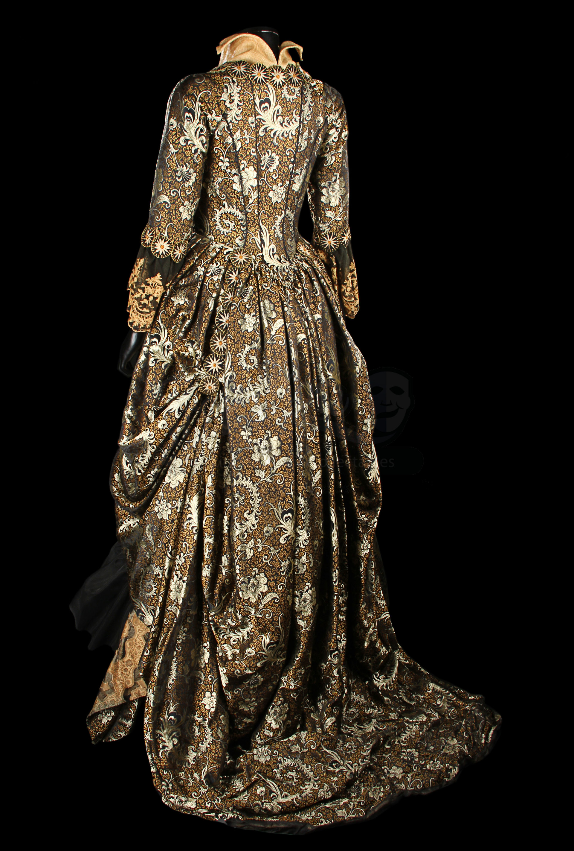 Lady Mary Van Tassels (Miranda Richardson) Crone Killing Dress Prop