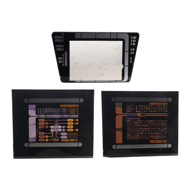 Lot # 1511: STAR TREK: DEEP SPACE NINE (1993-1999) - Michael and Denise ...