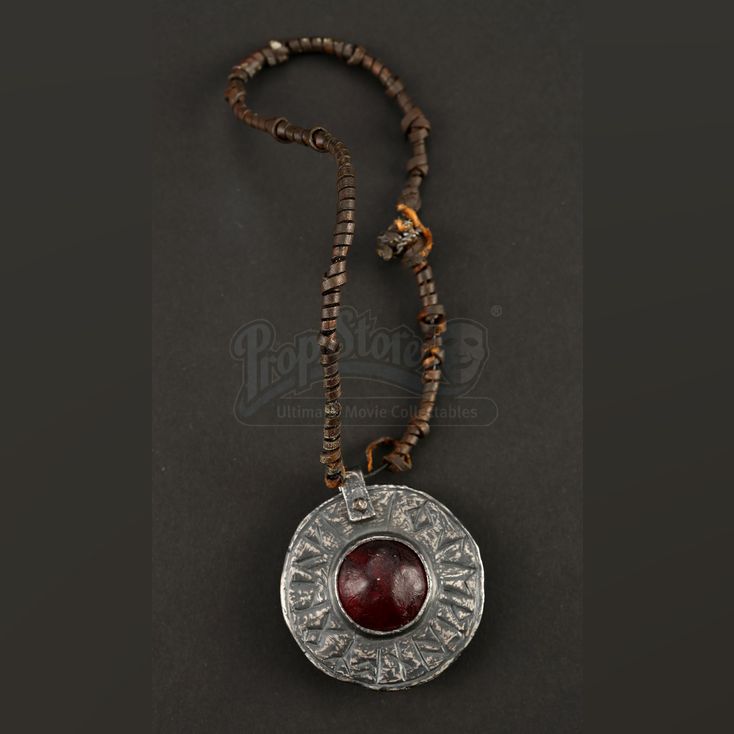 Tom Wards (Ben Barnes) Umbran Stone Necklace SEVENTH SON (2014)