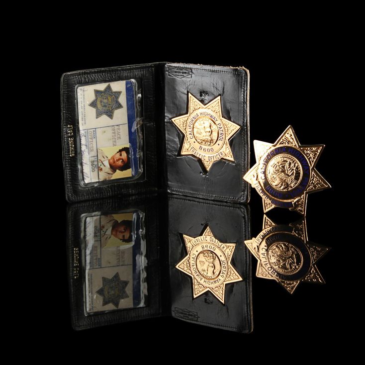 Officer Frank Poncherellos (Erik Estrada) Photo ID and Badge