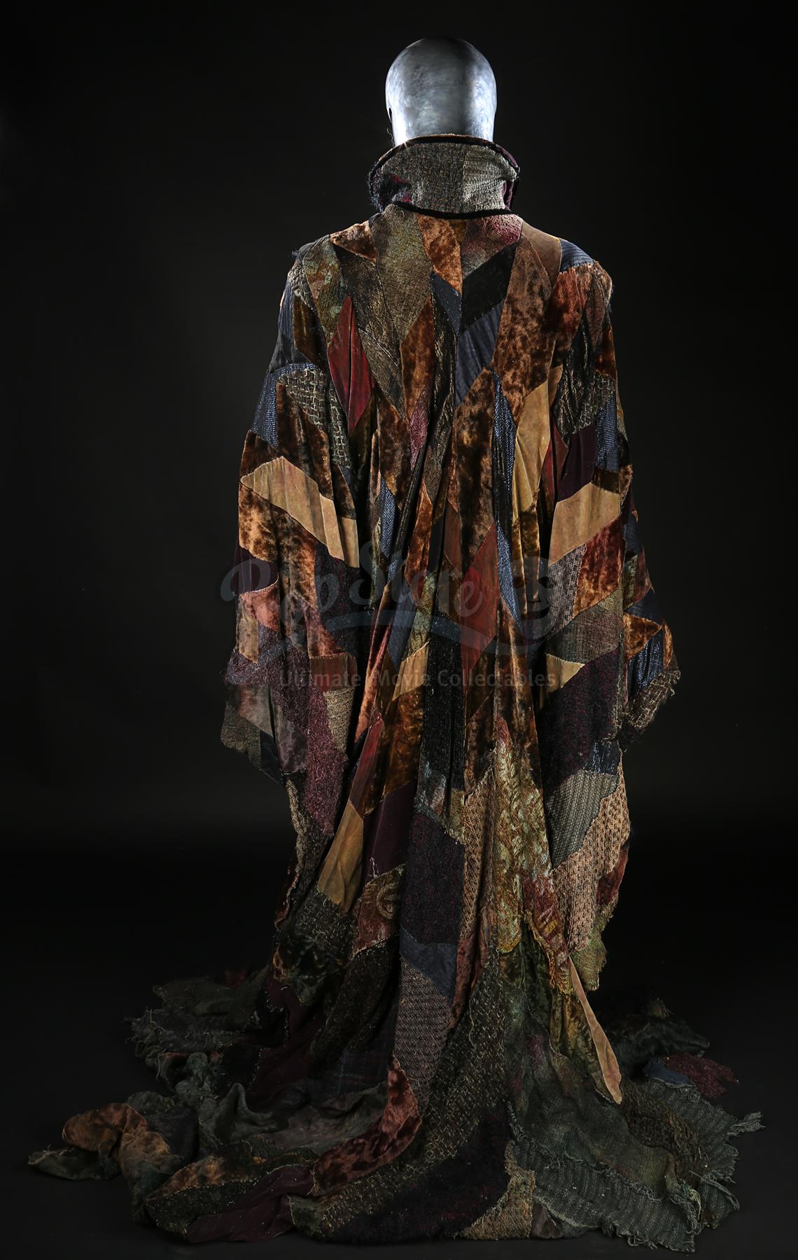 Thom Merillin Robe Propstore - Find Your Extraordinary