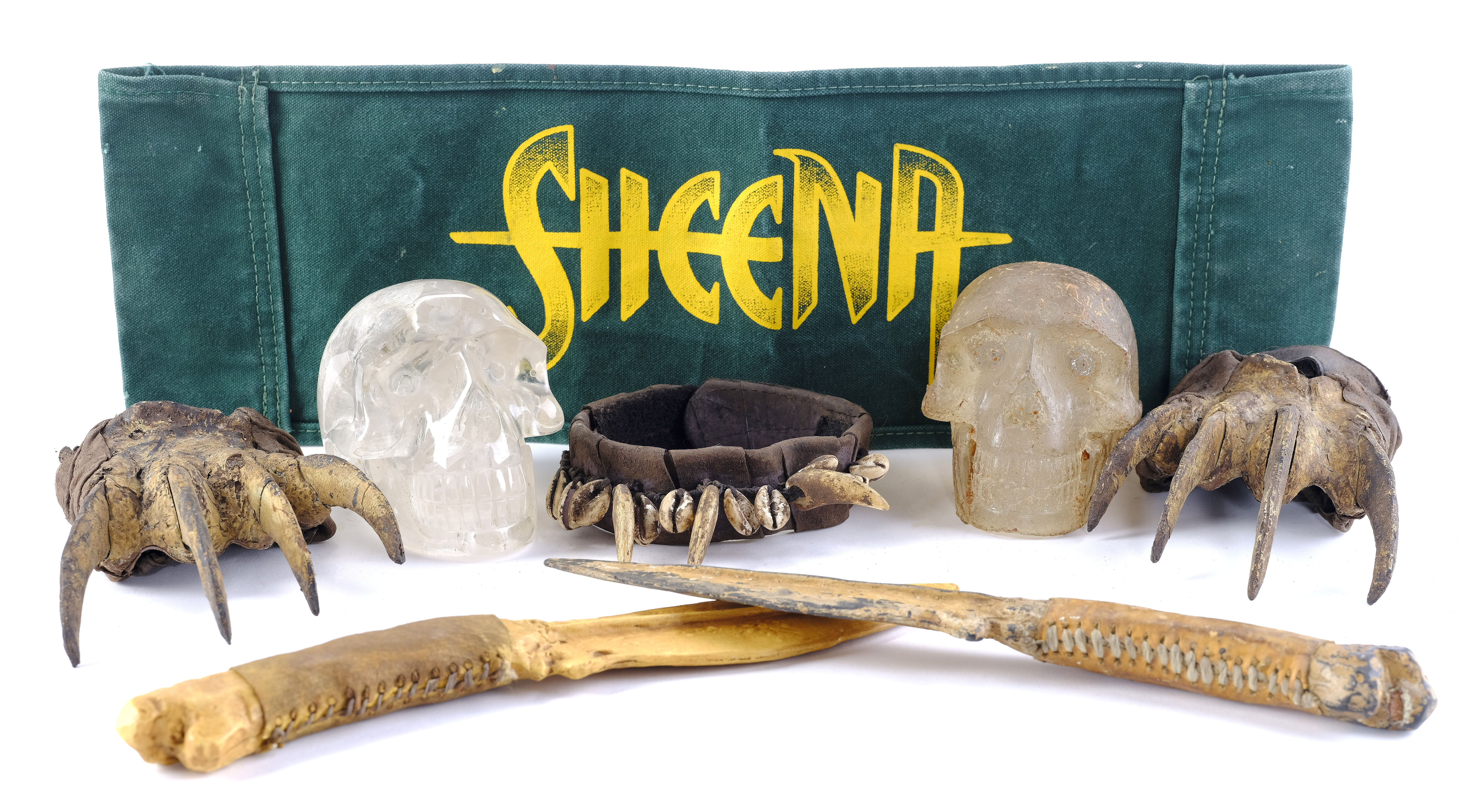 Lot #853 - SHEENA (T.V. SERIES, 2000 - 2002) - Sheena's (Gena Lee