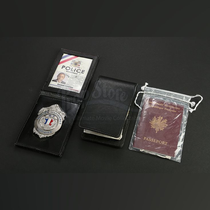 Gilbert Pontons (Jean Reno) Passport, Badge, and Notepad PINK PANTHER