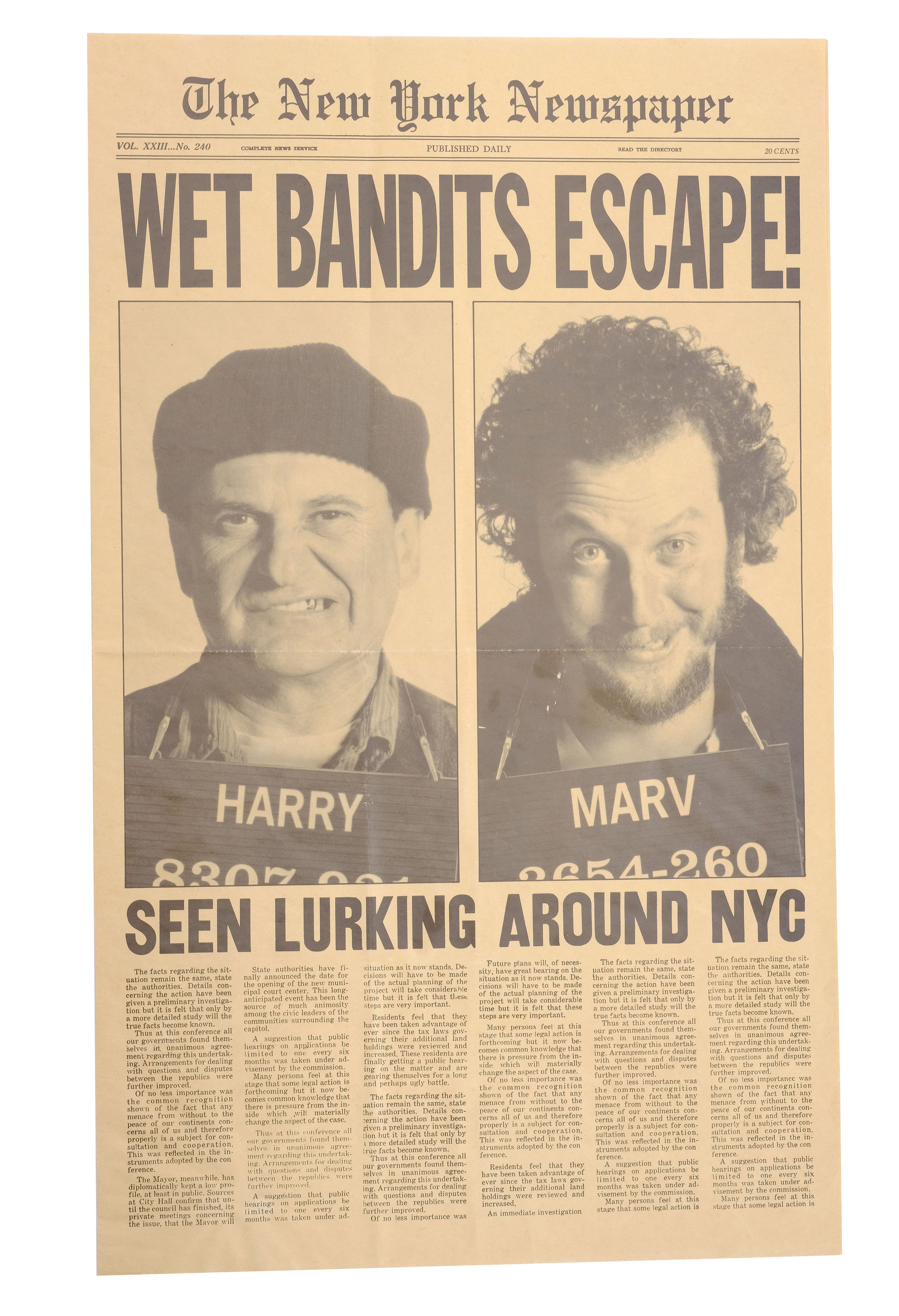 Lot 829 Home Alone 2 Lost In New York 1992 Wet Bandits Escape lot-829-home-alone-2-lost-in-new-york-1992-wet-bandits-escape