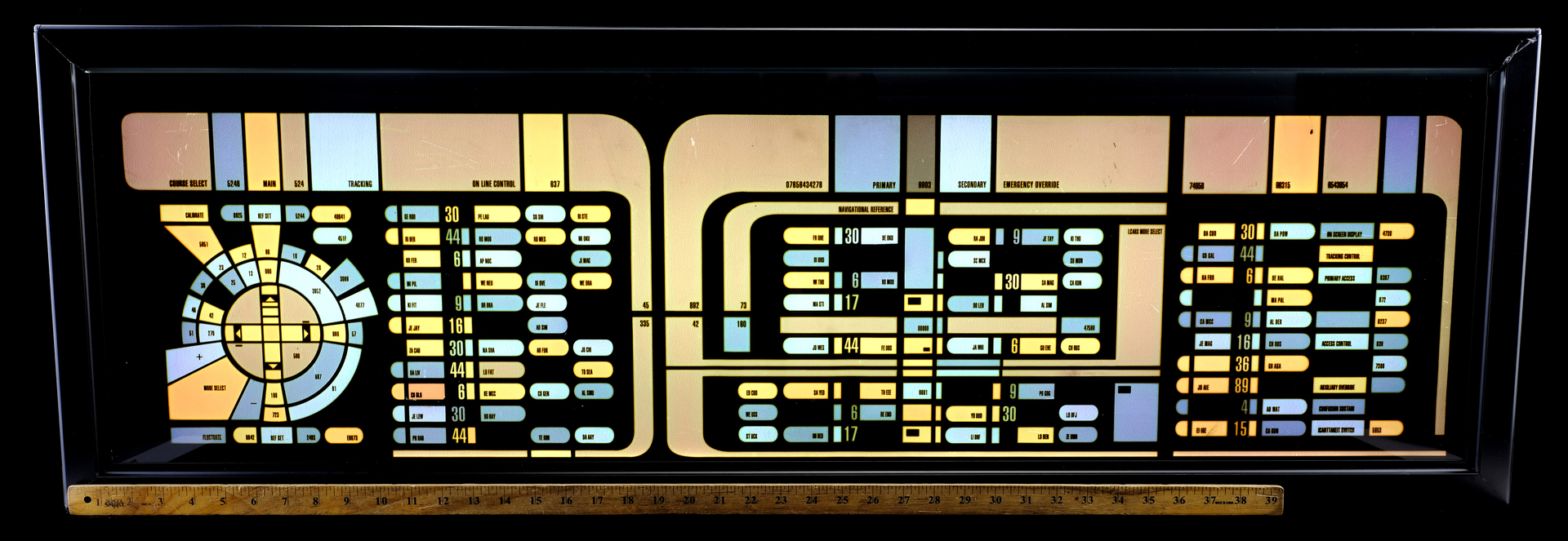 Lot # 348: Star Trek: Voyager (T.V. Series, 1995 - 2001) - Light-Up ...