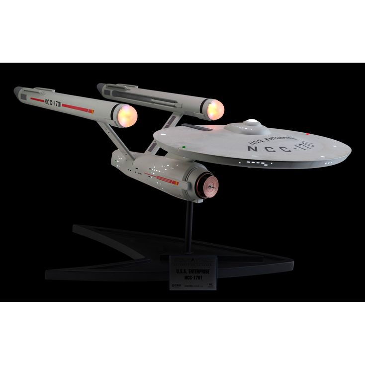 950. Light-up Master Replicas U.S.S. Enterprise NCC-1701 Studio-scale ...