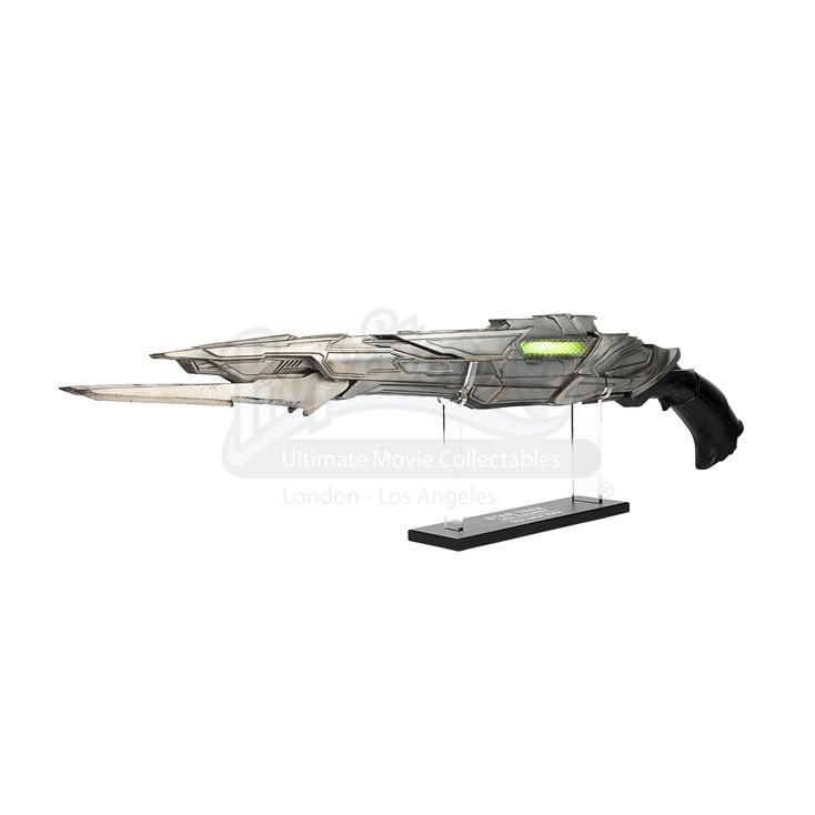 Light-Up Stunt Klingon Disruptor Rifle | STAR TREK INTO DARKNESS (2013)