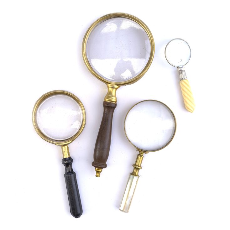 Lot 827 - Set of Sherlock Holmes Magnifying Glasses | HOLMES & WATSON ...