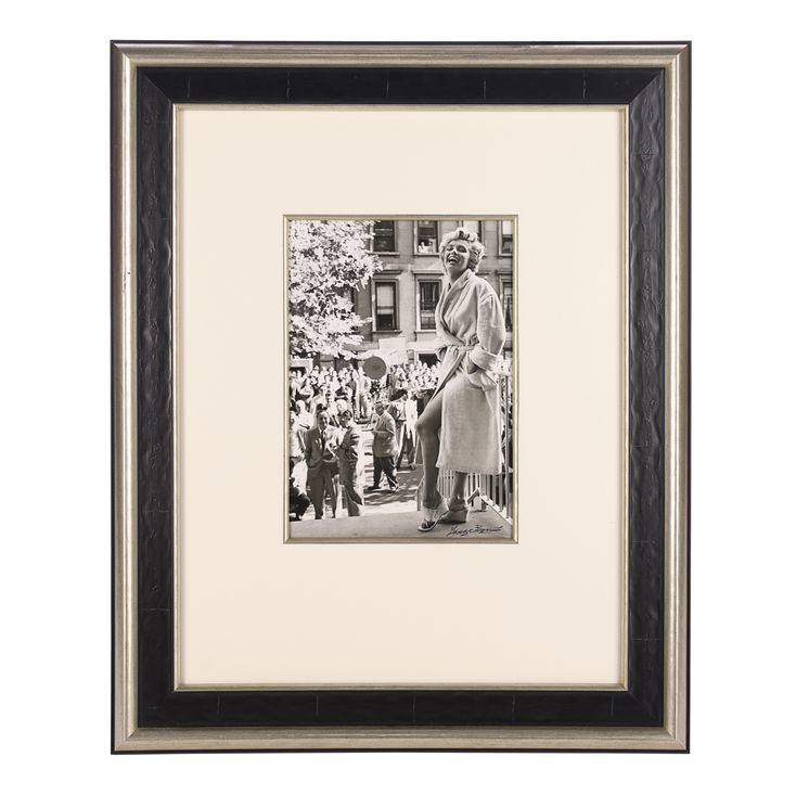 Lot 1166 THE SEVEN YEAR ITCH 1955 Marilyn Monroe Limited Edition lot-1166-the-seven-year-itch-1955-marilyn-monroe-limited-edition