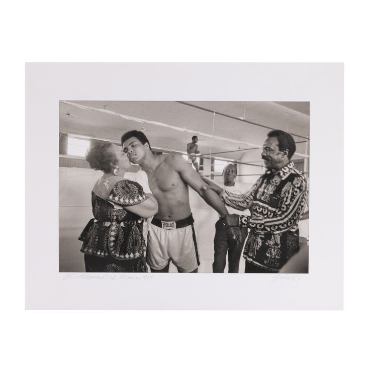 144. Muhammad Ali Ali with Mom and Dad, Zaire, 1974 - Signed Print ...