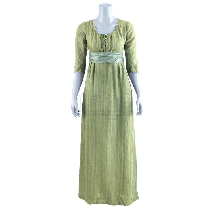 Elizabeth Bennets (Keira Knightley) Green Dress | PRIDE & PREJUDICE (1995) Elizabeth Bennets (Keira Knightley) Green Dress | PRIDE & PREJUDICE (1995)