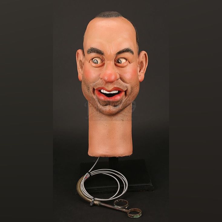 Lot 4 Tom Hanks Puppet Head SPITTING IMAGE (19841996)